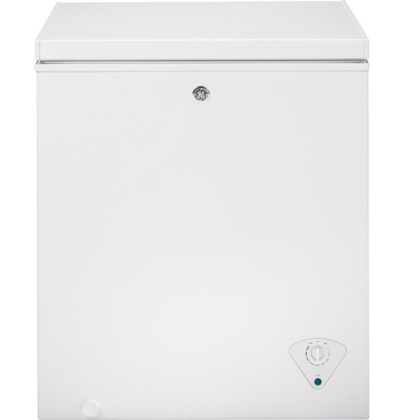 GE FCM5SKWW Garage-Ready Chest Freezer